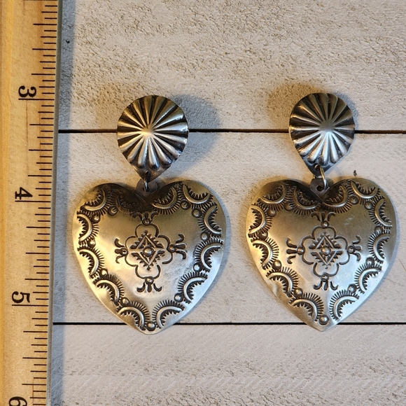 Navajo Vincent Joe Platero, Sterling Silver Stamped Heart Earrings - Picture 11 of 14